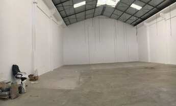 Imagem: Galpão para alugar, 900 m² por R$ 30.000,00/mês