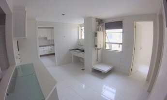 Imagem 4: Lindo Apartamento, com 2 vagas de garagem. Alto padrão na Alameda Blumenau