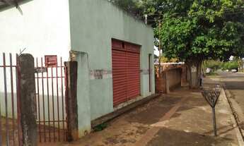 Imagem 3: Salão comercial com casa