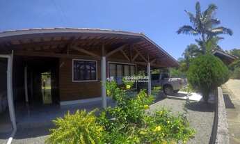 Imagem 5: Casa a venda com piscina, amplo terreno no Gravatá em Navegantes