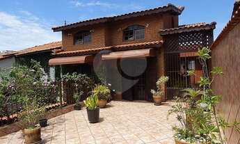 Imagem 1: Sobrado 03 dormitórios (02 Suítes) - Á Venda em Interlagos