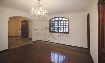 Imagem 5: Sobrado em Rua Fechada - Jardim Paulo para aluguel e venda com 240 metros com 3 quartos