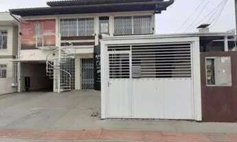 Imagem 2: Casa com 2 dormitórios para alugar, 90 m² por R$ 3.000,02 - São João - Itajaí/SC