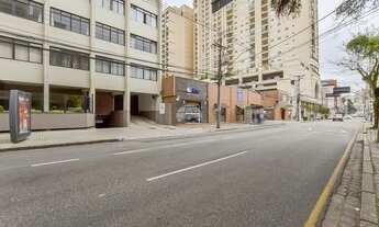 Imagem 4: Apartamento para venda possui 260 metros quadrados com 5 quartos em Centro - Curitiba - PR