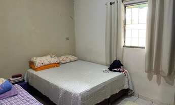 Imagem 2: 2 Casas geminadas a venda