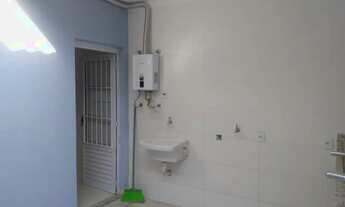 Imagem 6: Casa Jardim Interlagos com 3 dormitórios sendo 1 suíte