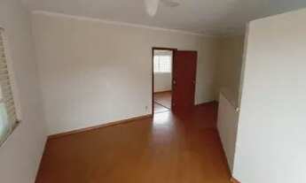 Imagem 2: Casa - Vila Branca - Jacareí - 3 Dormitórios - 250m²
