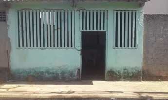 Imagem: Vendo uma casa no bairro Caranda