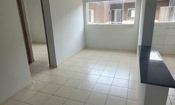 Imagem: Agio novo barato perto de parada e comércio