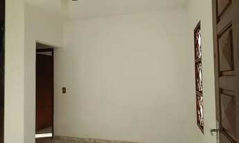 Imagem 6: Casa com 2 dormitórios, 450m², ótima localização para alugar por R$ 1.500/mês - Vila Menuz