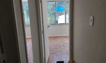 Imagem 6: Apto Centro, frente, sol, local nobre, Rua 16 de março, excelente preço - Petrópolis - RJ