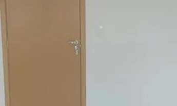 Imagem 4: ALUGO APTO/POR 2 MIL REAIS/5º ANDAR/COM ELEVADOR/VARANDA/NO COND.JARDIM DAS CEREJEIRAS