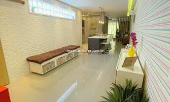 Imagem 4: Lindamente decorado, com 02 Vagas! Em excelente localização, próximo à Av. Estados Unidos!