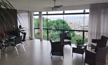 Imagem 4: Deslumbrante mansão situada em uma das localizações mais privilegiadas da cidade