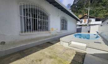 Imagem 3: Casa para Venda em Teresópolis, Meudon, 3 dormitórios, 2 suítes, 3 banheiros, 3 vagas