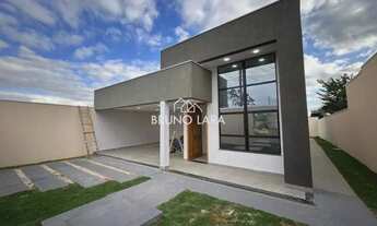 Imagem 2: Casa à venda no bairro Novo Igarapé - Igarapé/MG