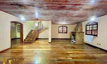 Imagem 2: Casa com 3 dormitórios à venda, 316 m² por R$ 800.000,00 - Carlos Guinle - Teresópolis/RJ