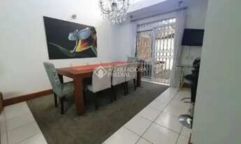 Imagem 4: Sobrado Mobiliado de Alto Padrão: Vista Rio, Piscina e Suíte Térrea