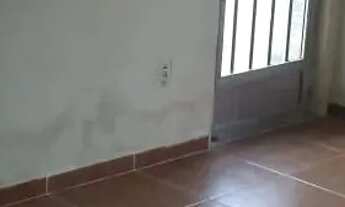 Imagem 2: Casa com 2 Quarto(s) e 1 banheiro(s) para Alugar, 70 m² por R$ 990 / Mês