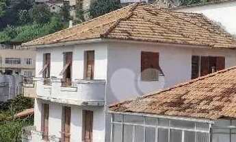 Imagem: Santa Teresa parte baixa, predio pequeno