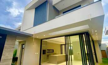 Imagem 2: Sobrado para venda tem 262 metros quadrados com 4 quartos em Condomínio Belvedere II - Cui