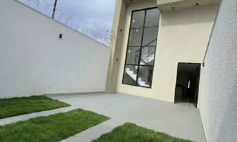 Imagem: Casa Moderna com 3 Quartos e Quintal