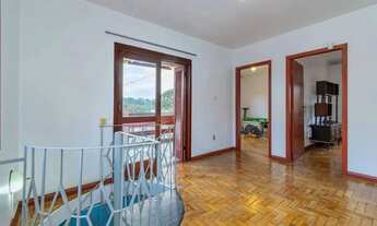 Imagem 6: Casa 5 dormitórios para locação no bairro Medianeira, Porto Alegre, RS