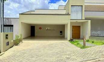 Imagem: Casa com 4 Dormitórios e Piscina para Locação