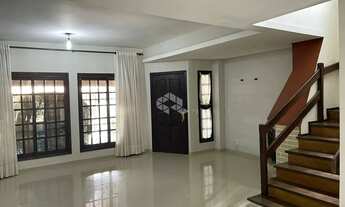 Imagem 5: Lindo Sobrado com 3 dormitórios, pátio com área gourmet, garagem para 1 ou 2 carros