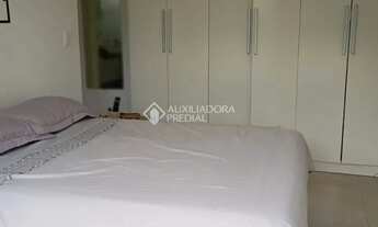 Imagem 4: Excelente Apartamento em Potecas: Sol, Conforto e Localização Estratégica