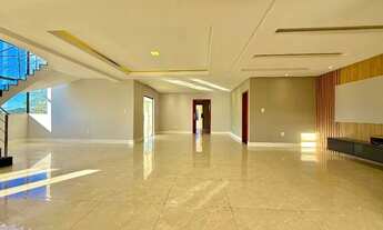 Imagem 3: Casa com 4 quartos à venda, 424 m² por R$ 1.650.000 - Residencial Alvim - Juiz de Fora/MG