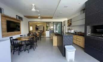 Imagem 6: Casa Térrea de Alto Padrão Mobiliada 5 Suítes, Lazer Completo e Porteira Fechada!