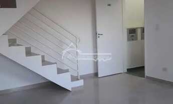 Imagem 2: CM) Lindo Duplex disponível para VENDA VILLAGE GRAMADOS JACAREÍ SP