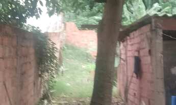 Imagem 2: Vende Se Uma Casa Localizada No Parque Surbubano1