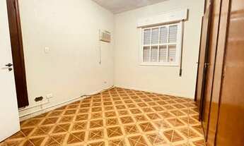 Imagem 2: LOCAÇÃO DE LINDO SOBRADO DE 147m2 COM 2 VAGAS NA PONTA DA PRAIA EM SANTOS-SP