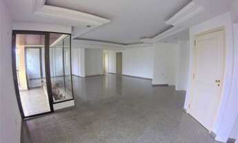 Imagem 7: Lindo Apartamento, com 2 vagas de garagem. Alto padrão na Alameda Blumenau