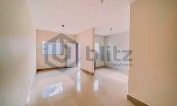 Imagem: Casa de Rua com 3 dorms, sendo 1 suíte