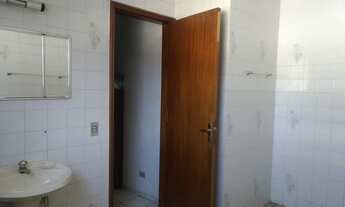 Imagem 3: Sobrado para venda possui 215 metros quadrados com 5 quartos em Tremembé - São Paulo - SP