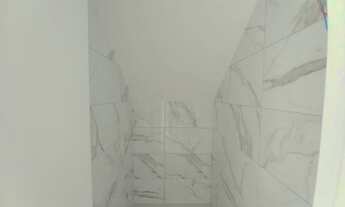 Imagem 3: Casa Sobreposta baixa, com 3 dorm, suite, vaga de garagem