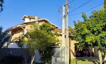 Imagem 4: Sobrado tijolinho a vista na parte alta do Village Paineiras