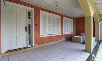 Imagem 2: Porto Alegre - Casa Padrão - Hípica