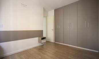 Imagem 2: Imóvel moderno, 3 dormitórios com duas suítes, duas vagas de garagem, com sacada