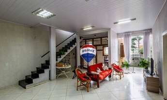 Imagem 2: Casa com 4 dormitórios à venda em Passo Fundo