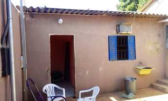 Imagem: Alugo uma peça com banheiro