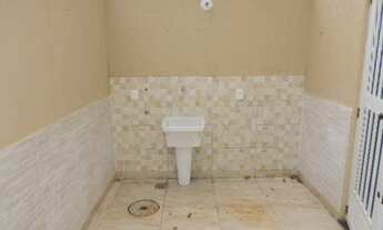 Imagem 7: Casa Duplex, Pedra de Guaratiba, próximo centro do bairro