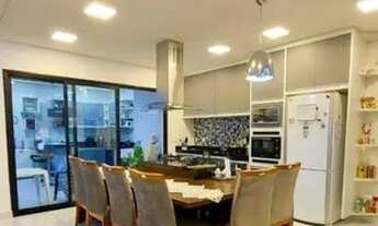 Imagem 4: MOBILIADA - 3 Suítes - Alto padrão - Bairro em expansão