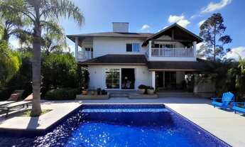 Imagem: Casa semimobiliada em condomínio fechado