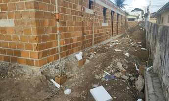 Imagem 3: Térreo 3 quartos 73 m com quintal em L de 65m com documentação no Cristo