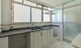 Imagem 2: Apartamento com 210m2, 4 dorm sendo 2 suites no coração dos Jardins