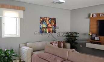 Imagem 2: Linda casa para aluguel Villa Branca 2 Dormitórios sendo duas suítes com closet